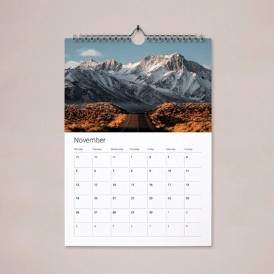  Thumb Cut Calendar  - 01